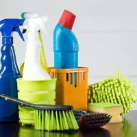 نظافتچی و نیروی خدماتی