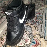 نیم بوت نایک