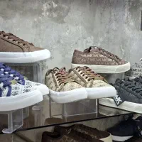 فروشنده اقا کفش زنانه