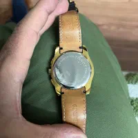 ساعت تیسوت|ساعت|ری, سیزده آبان|دیوار