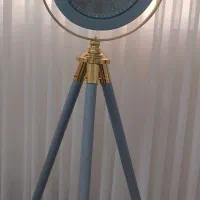 ساعت سه پایه بسیار تمیز ونو