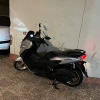Nmaxکیلس|موتورسیکلت|تهران, درختی|دیوار