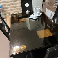 میز ناهار خوری چوبی چهارنفره