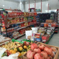 مغازه هایپرمارکت درحال کار