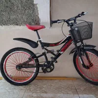 دوچرخه ی بیست کمک دار