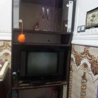 تلوزیون 21اینچ الجی سالم با کمد فروخته میشه