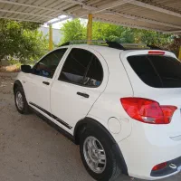 کوییک R سفید سقف مشکی ۴۰۱ گاز سیمی