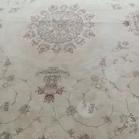 ۱عدد فرش۳×۴ سالم قرمز رنگ