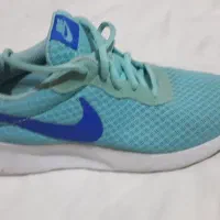 کتونی خارجی|کیف، کفش، کمربند|بروجرد, |دیوار