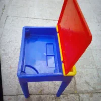 میز تحریر کودک کاملا سالم درحد نو