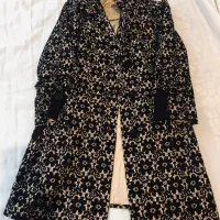 تعدادی لباس در حدنو|لباس|کیش, |دیوار