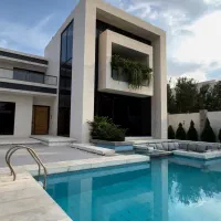 ویلا-باغ-مدرن-گویم-سند-تک-برگ