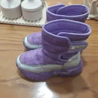 کفش بچگانه در حد نو و لباس مناسب عید