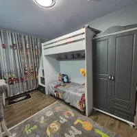 فروش تخت دو طبقه به همراه میز تحریر و کمد لباس