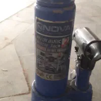 جک روغنی ۲ تن