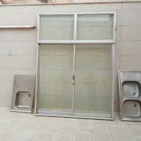 سینک تک سایز ۵۰ در ۸۰  و پنجره آلومینیوم دو در