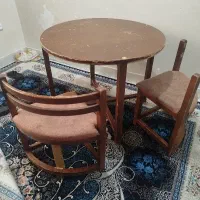 میز غذاخوری گرد با دو صندلی
