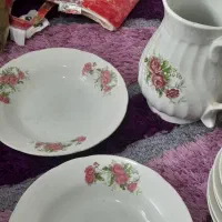 تعدادی ظروف