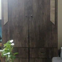 یک جفت کمد در حد نو کاملا سالم بدون هیچ آسیبی