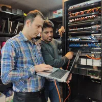 ارائه تمام سرویسهای شبکه، سخت افزار و نرم افزار