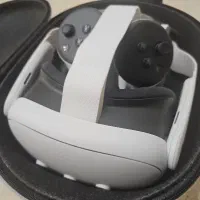 هدست واقعیت مجازی vr oculus Meta Quest 3 و سیم کیف