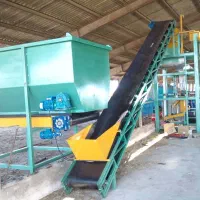 ۴ نفر کارشناس فروش حقوق بالا