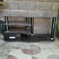 زیر تلوزیون شیشه ای سالم