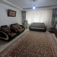 مبل راحتی همراه عسلی