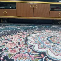 میز زیر تلویزیونی سالم سالم کلا ۶ماه خریدم