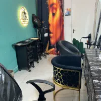 اجاره سالن زیبایی کامل با لوازم ومشتری باامتیازات