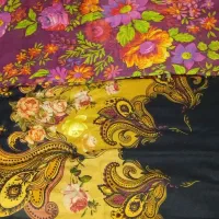 یک جفت چارقدپولینی.یک جفت کفش