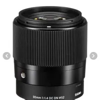 لنز سونی سیگما 30 F1.4