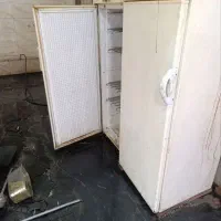 فریزر پارس فروشی ۲عدد و کلی دیگ و کانال