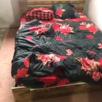 تخت دو نفره به همرا تشک نو