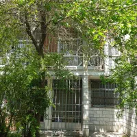 ویلایی دربستی حکیمیه ۲.۵ طبقه با حیاط مشجر