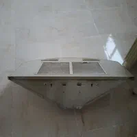 هود|هود|نیشابور, بزرگمهر|دیوار