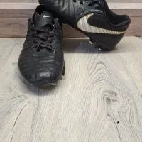 کفش فوتبال خارجی