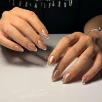 خدمات تخصصی ناخن