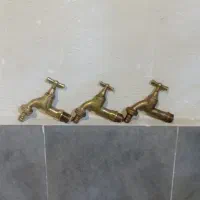 آنتیک شیر برنجی ( روشویی )|کلکسیون اشیاء عتیقه|ارومیه, |دیوار