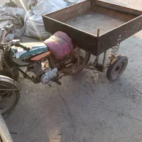 تعدادی موتور سه چرخ