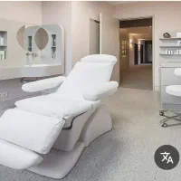 استخدام دستیارپزشک زیبایی فعال باحقوق بالا