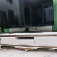 میز کنسول وتلویزیون