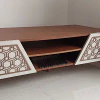 تخت با میز  و در حدآک