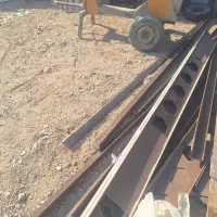 فروش تیراهن دسته دوم ستون زنبوری نبشی ۸ ،۱۰|مصالح و تجهیزات ساختمان|مهریز, |دیوار