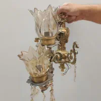 چراغ دیواری