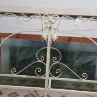 اکواریوم با پایه زیری
