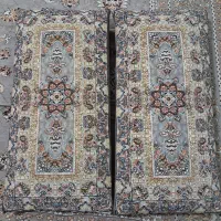 یک جفت پشتی طوسی