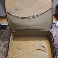 چمدان بزرگ قدیمی|کیف، کفش، کمربند|تهران, قیام|دیوار