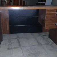 میز اداری و تحریر