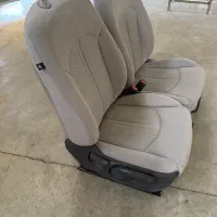 صندلی خودرو هیوندایی|قطعات یدکی و لوازم جانبی|هشتگرد, شهرک راه آهن|دیوار